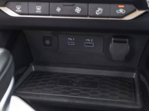 Used 2025 Nissan Altima 2.5 SR w/ SR Premium Package FWD image 35