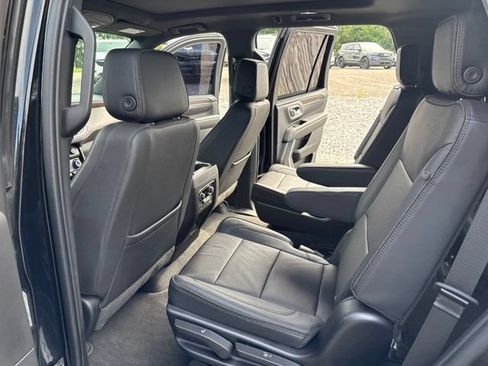 Certified 2022 Chevrolet Tahoe High Country AWD/4WD image 11