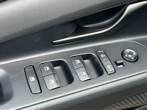 New 2026 Hyundai Elantra Sport FWD image 14