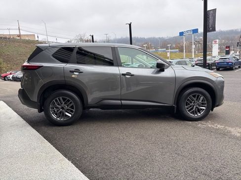 Used 2023 Nissan Rogue S image 6