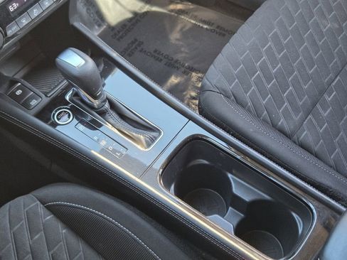 Used 2022 Nissan Kicks SV image 24