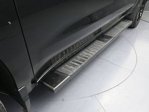 Used 2023 Chevrolet Silverado 1500 Custom image 29