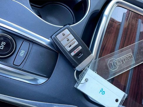 Used 2016 Acura MDX FWD image 36