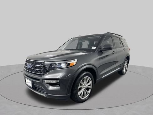 Used 2020 Ford Explorer XLT w/ Equipment Group 202A AWD/4WD image 1