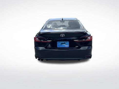 Used 2025 Toyota Camry SE w/ Convenience Package FWD image 7