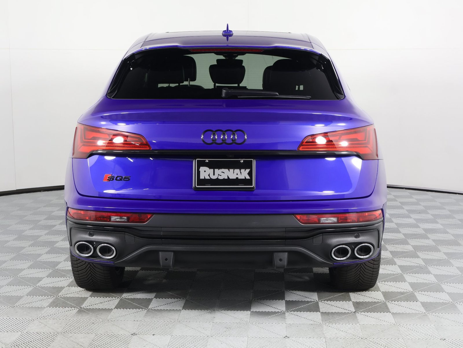 Used 2024 Audi SQ5 Premium Plus w/ Premium Plus Package AWD/4WD image 8