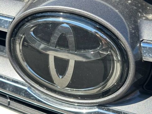Certified 2019 Toyota Highlander Limited Platinum AWD/4WD image 9