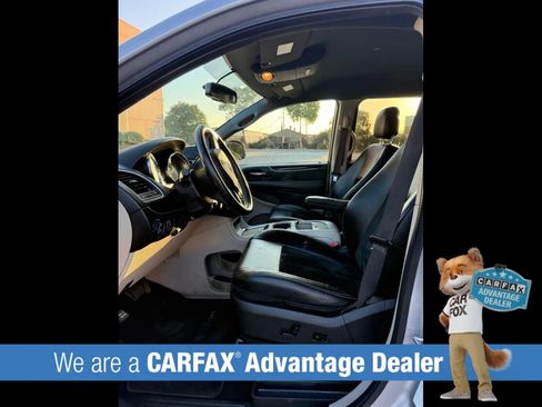 Used 2017 Dodge Grand Caravan SXT FWD image 29
