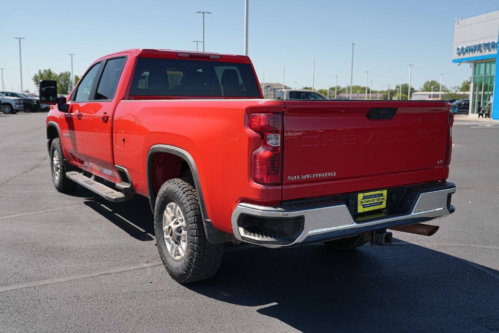 Used 2025 Chevrolet Silverado 2500 LT w/ Convenience Package AWD/4WD image 9