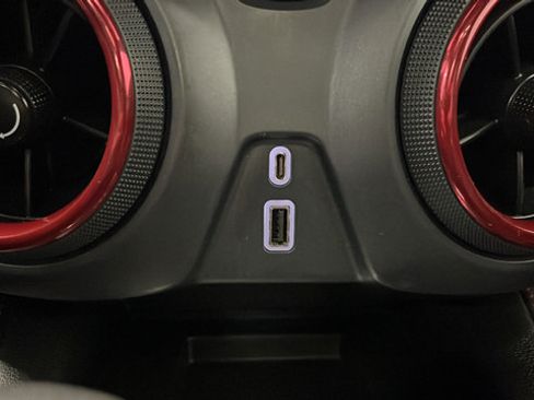 Used 2019 Chevrolet Blazer RS AWD/4WD image 31