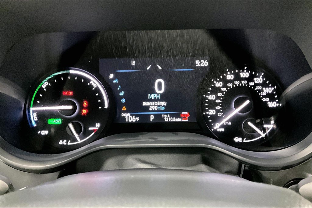 Used 2026 Toyota Sienna XLE FWD image 27