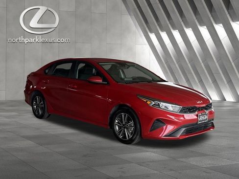 Used 2024 Kia Forte LXS image 5