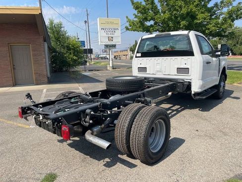 New 2025 Ford F350 XL w/ XL Chrome Package image 10
