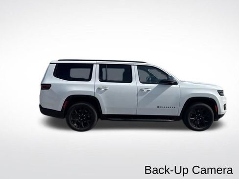 Used 2024 Jeep Wagoneer Series II image 5
