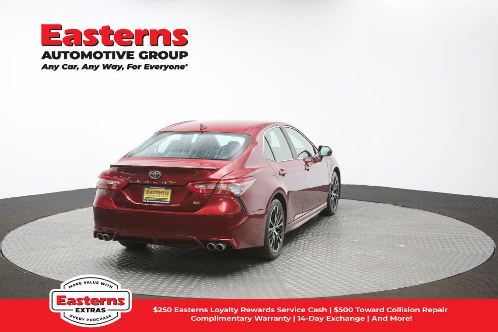 Used 2018 Toyota Camry SE w/ Audio Package FWD image 41