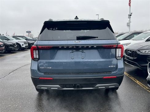 New 2026 Ford Explorer Active w/ Active Comfort Package image 6
