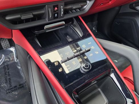 New 2026 Porsche Cayenne image 22