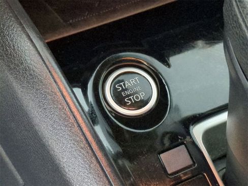 Used 2023 Nissan Versa SV image 16