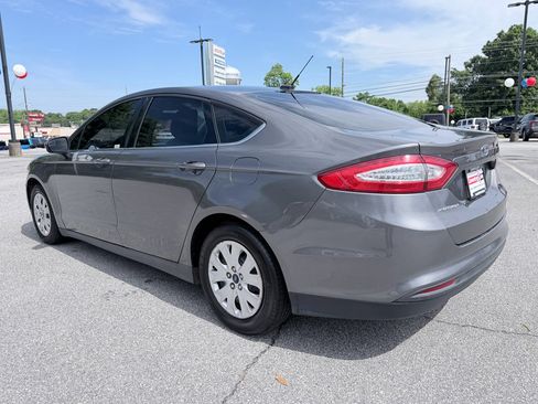 Used 2014 Ford Fusion S FWD image 7