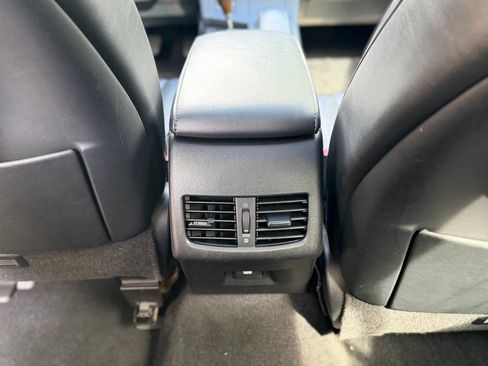 Used 2013 Lexus ES 350 w/ Luxury Pkg FWD image 18