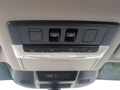 Used 2026 Nissan Rogue Platinum w/ Platinum Premium Package AWD/4WD image 21