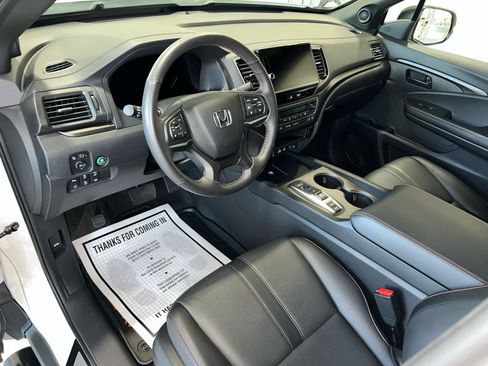 Used 2025 Honda Ridgeline TrailSport image 18