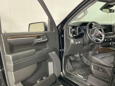Used 2024 GMC Sierra 1500 Elevation w/ Elevation Premium Package AWD/4WD image 27