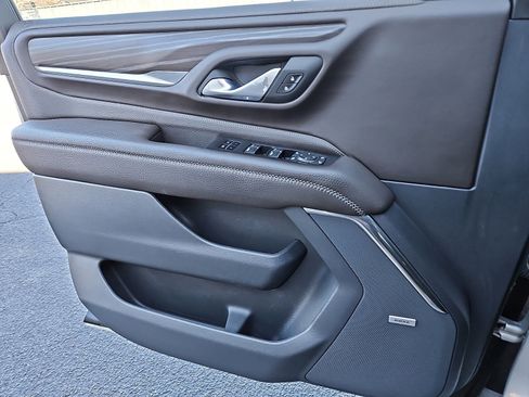 Used 2023 GMC Yukon Denali image 12