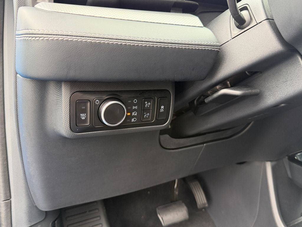 Used 2023 Ford Mustang Mach-E Select RWD image 19