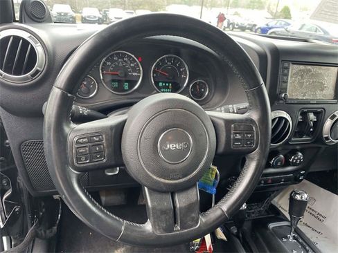 Used 2013 Jeep Wrangler Unlimited Sahara w/ Connectivity Group image 15