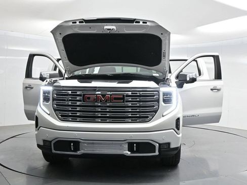 Used 2023 GMC Sierra 1500 Denali w/ Denali Reserve Package AWD/4WD image 52