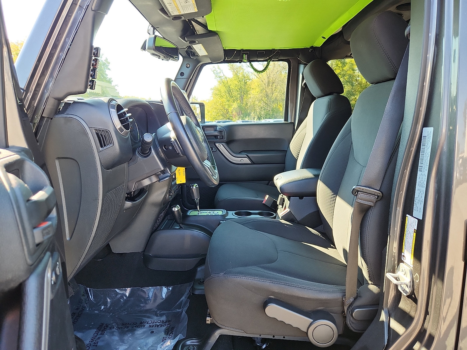 Used 2018 Jeep Wrangler Unlimited Sport S AWD/4WD image 13