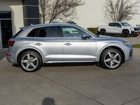 Used 2022 Audi SQ5 Prestige image 8