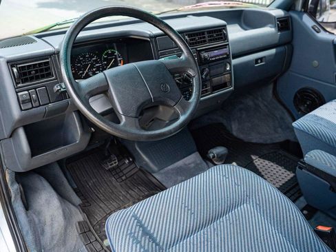 Used 1993 Volkswagen Eurovan GL FWD image 13