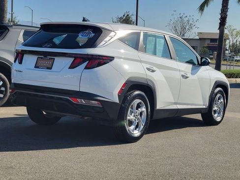 Certified 2024 Hyundai Tucson SE FWD image 2
