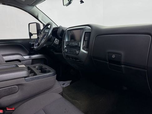 Used 2017 Chevrolet Silverado 2500 LT w/ Snow Plow Prep Package AWD/4WD image 27