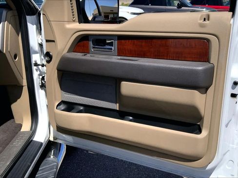 Used 2010 Ford F150 Lariat image 21