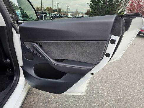 Used 2020 Tesla Model Y Long Range AWD/4WD image 14