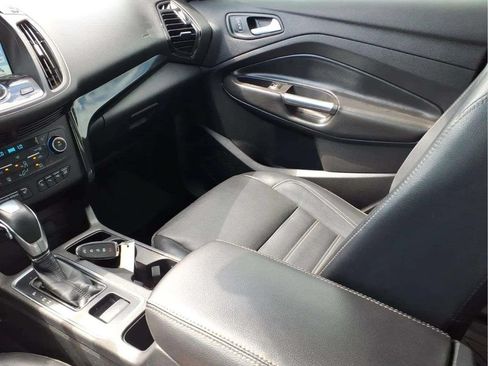 Used 2018 Ford Escape Titanium FWD image 11