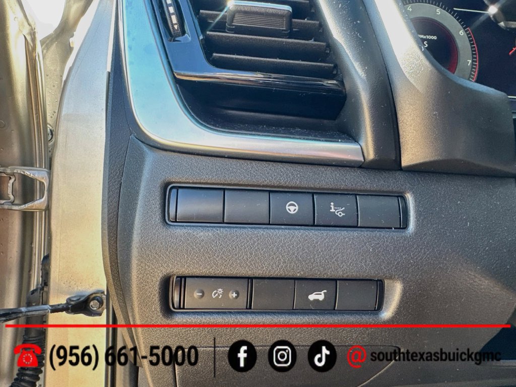 Used 2021 Nissan Rogue Platinum FWD image 22