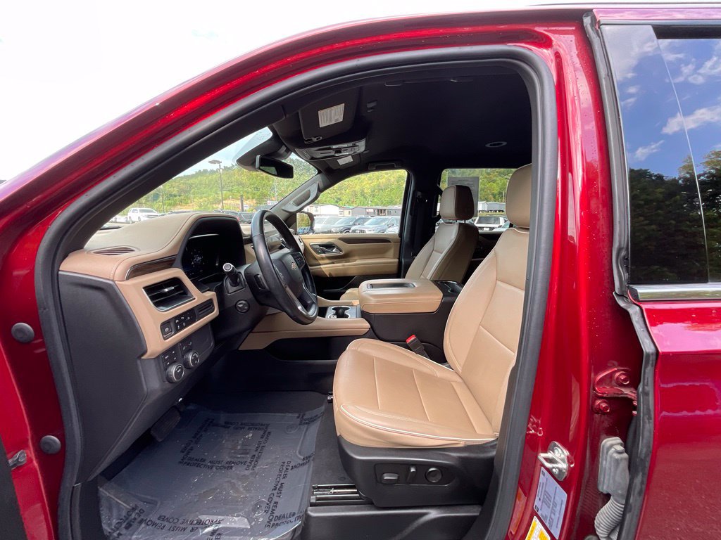 Used 2023 Chevrolet Tahoe Premier AWD/4WD image 9