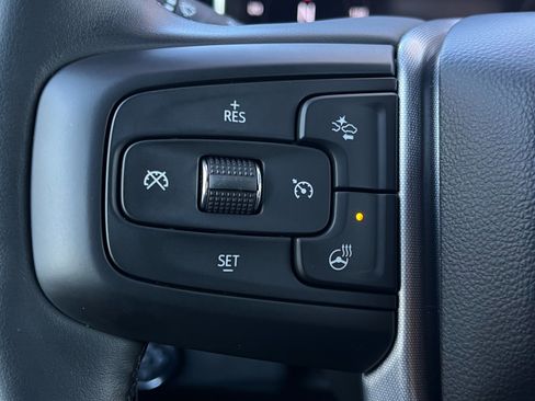 Used 2024 GMC Sierra 3500 SLT image 34