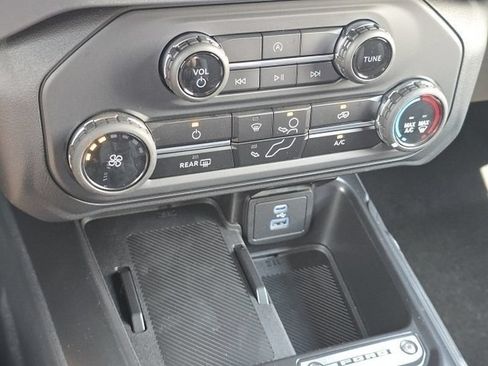 New 2025 Ford Bronco 4-Door AWD/4WD image 14