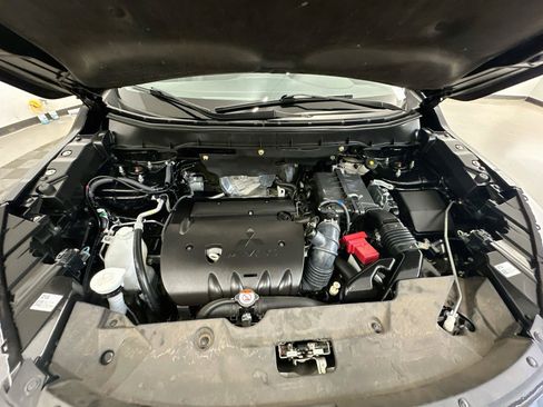 Used 2024 Mitsubishi Outlander Sport AWD image 33