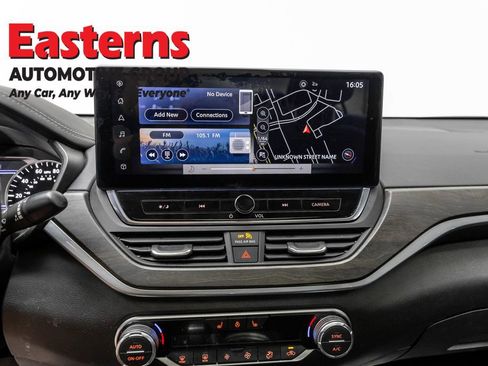 Used 2023 Nissan Altima 2.5 SL FWD image 12