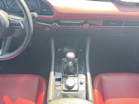 Used 2024 MAZDA MAZDA3 s image 11