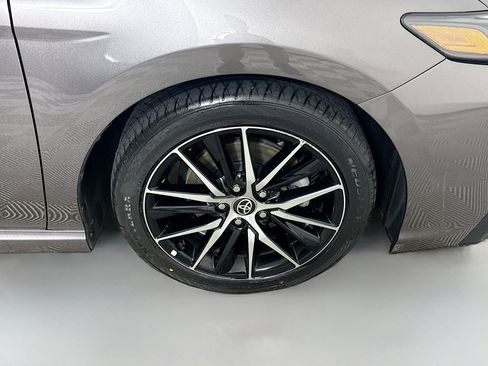 Used 2023 Toyota Camry SE image 32