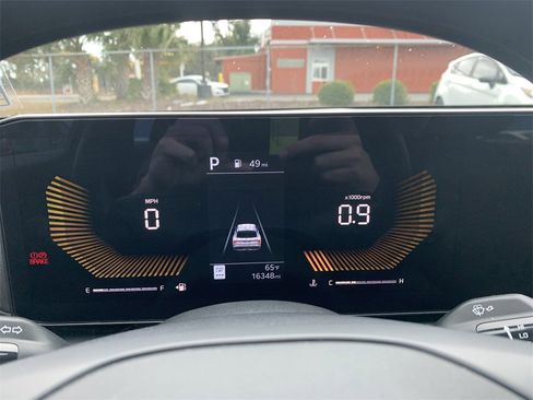 Used 2025 Kia K4 LXS image 17