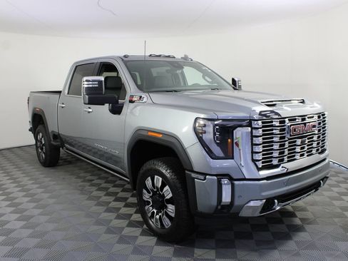 New 2026 GMC Sierra 2500 Denali w/ Denali Reserve Package AWD/4WD image 31