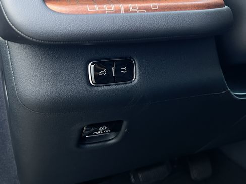 New 2027 Lincoln Navigator Black Label AWD/4WD image 21